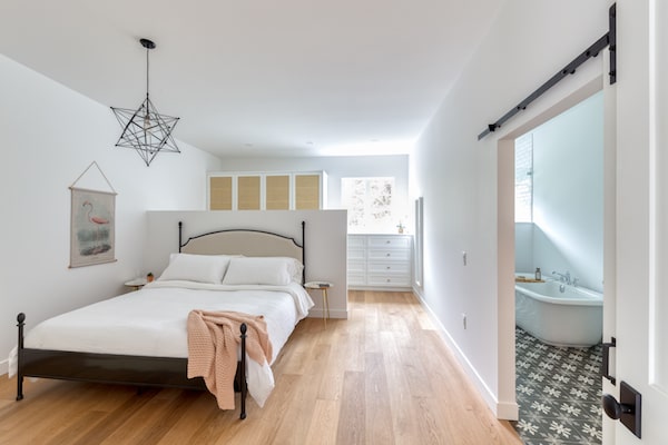 contracting master bedroom addition